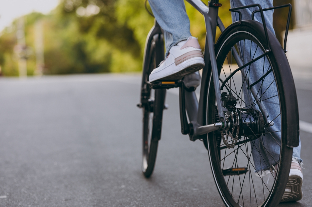 leg cycling a bike